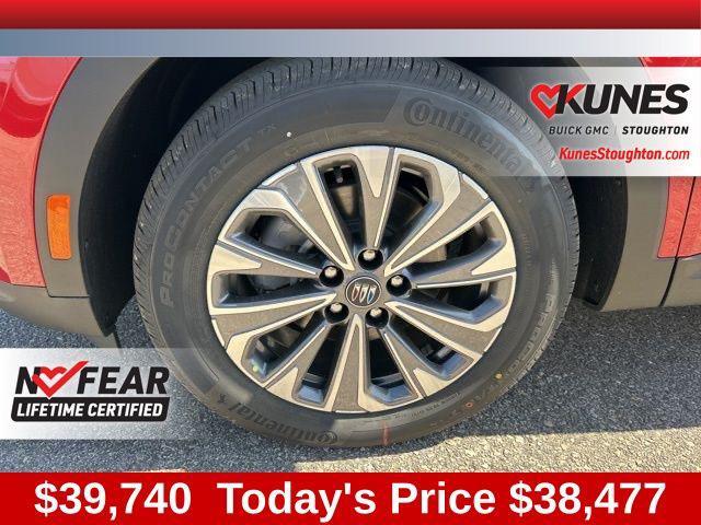 new 2025 Buick Envision car, priced at $38,477