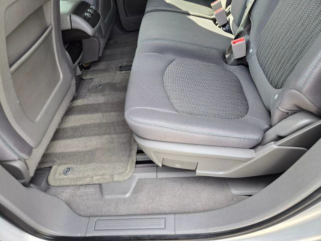 used 2015 Chevrolet Traverse car, priced at $9,995