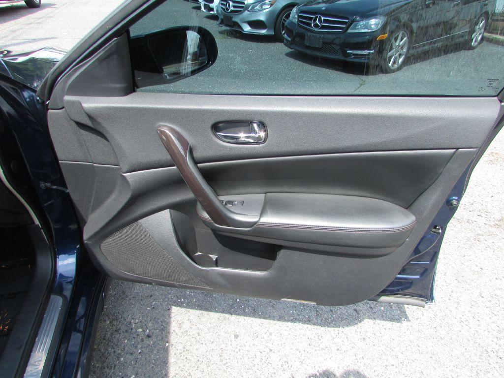 used 2013 Nissan Maxima car, priced at $9,995