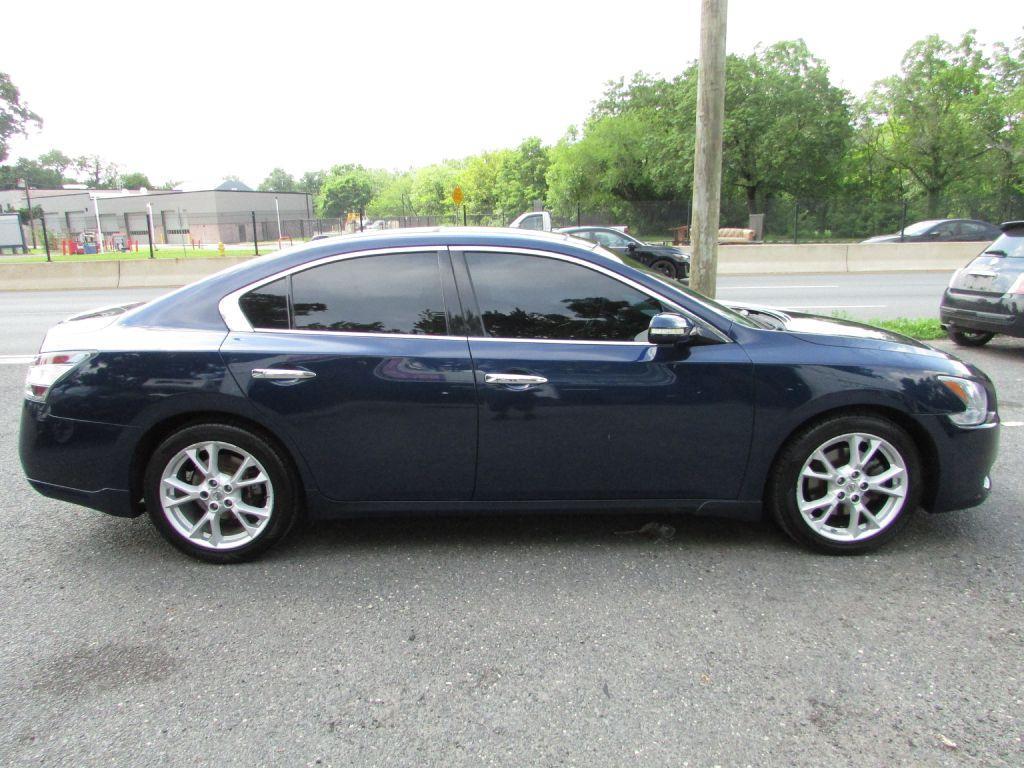used 2013 Nissan Maxima car, priced at $9,995