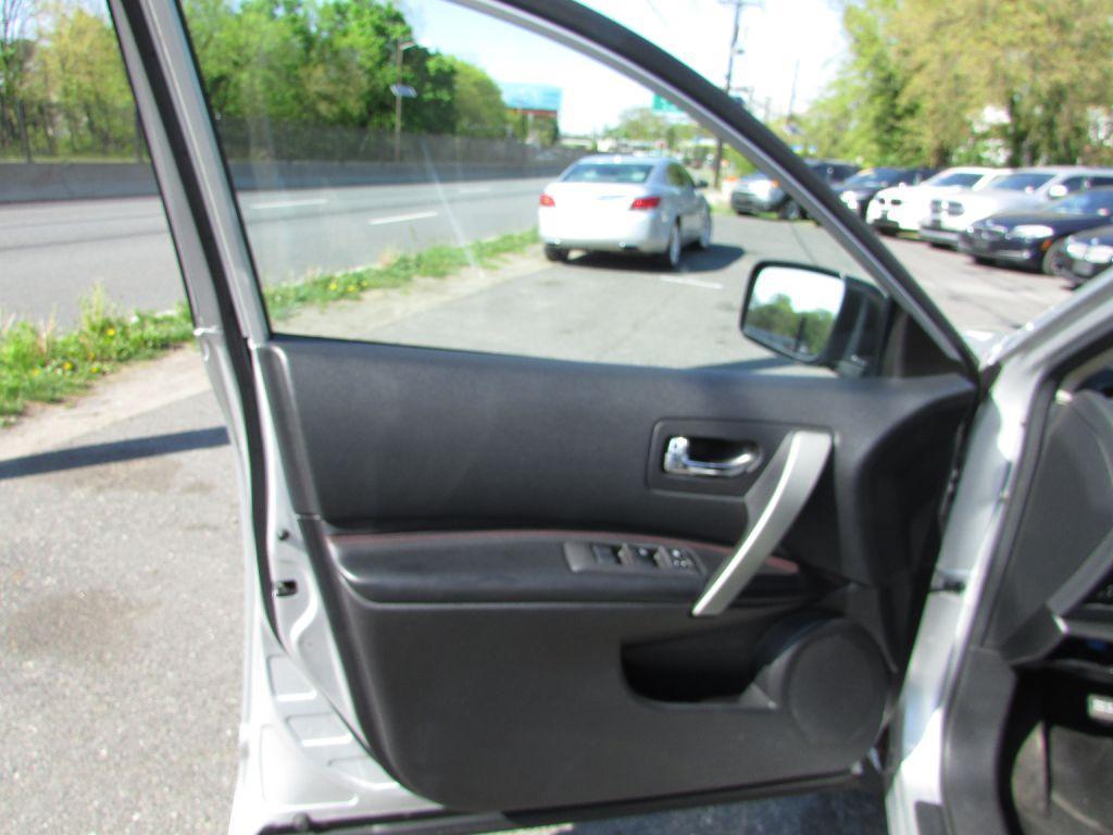 used 2013 Nissan Rogue car, priced at $9,295