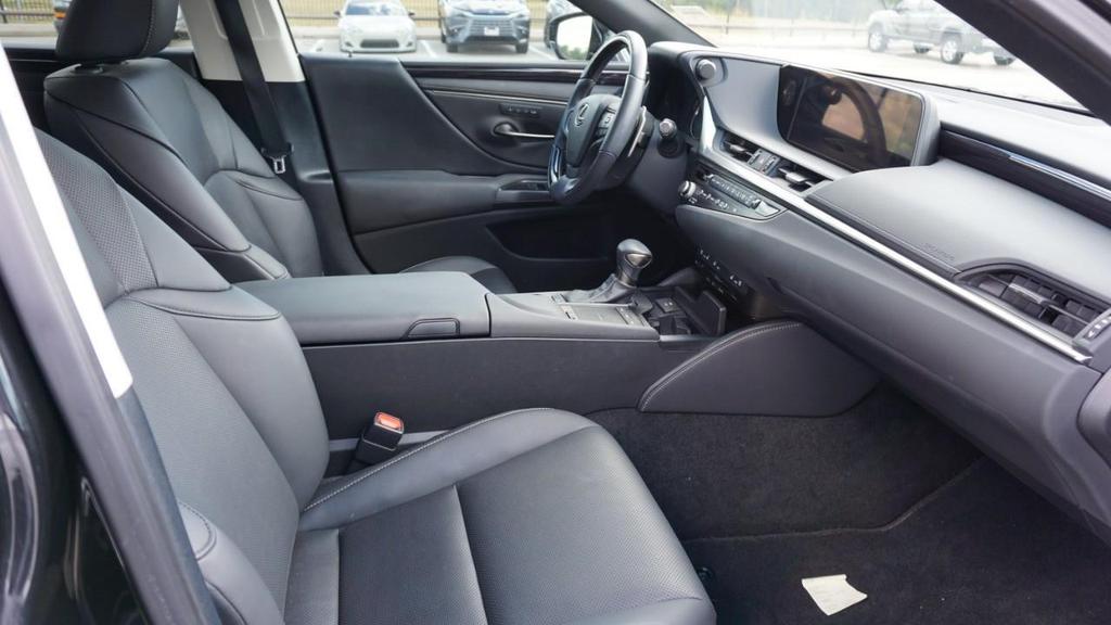 used 2021 Lexus ES 350 car, priced at $34,557