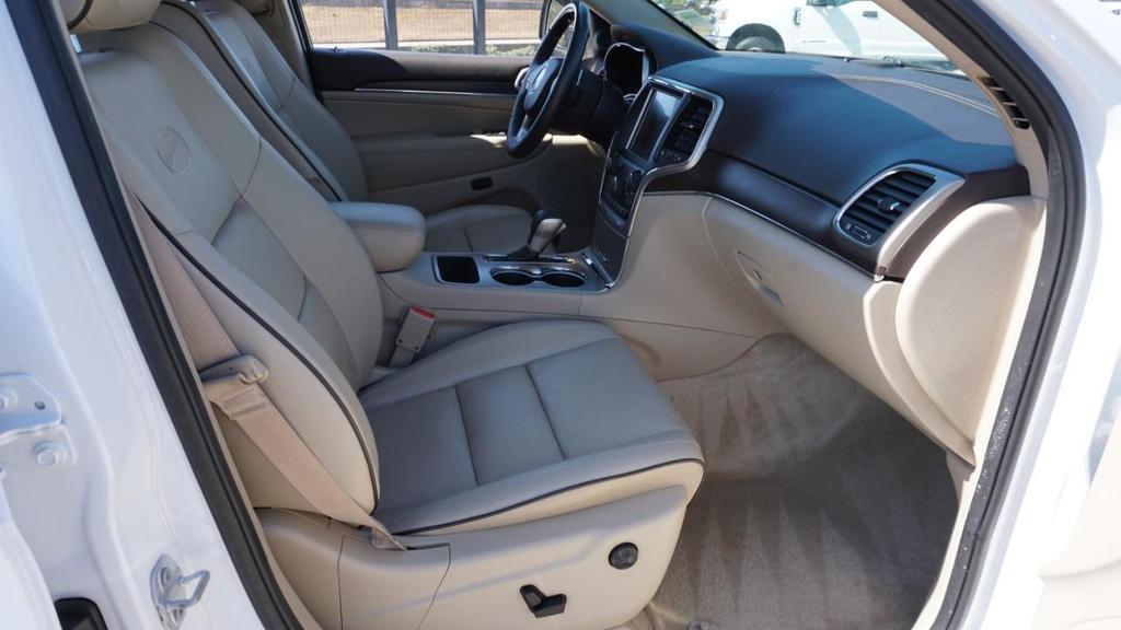 used 2017 Jeep Grand Cherokee car, priced at $16,403