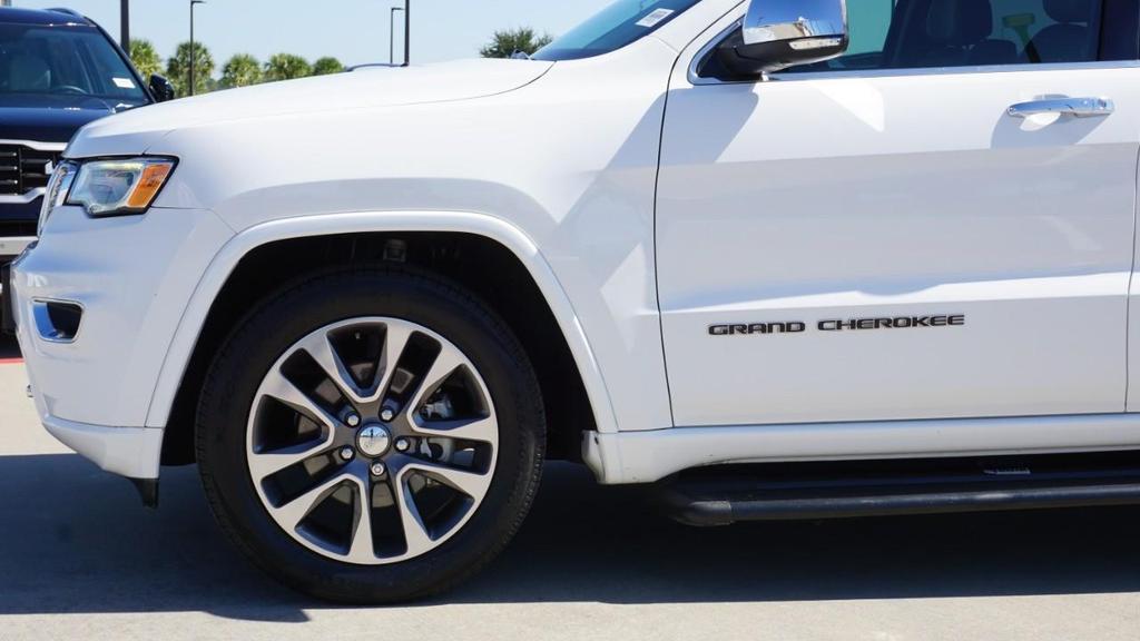 used 2017 Jeep Grand Cherokee car, priced at $16,403