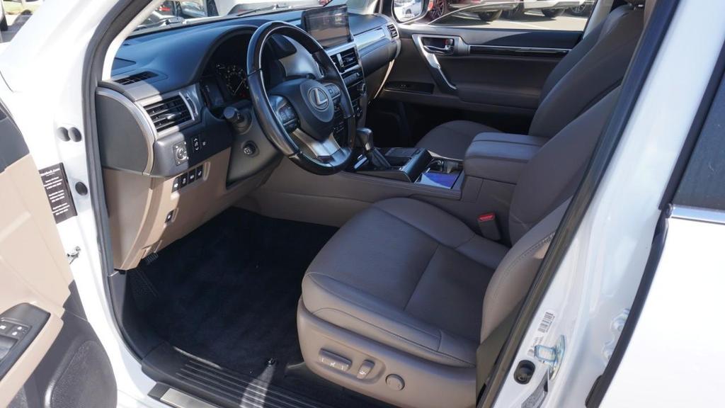 used 2022 Lexus GX 460 car, priced at $45,900