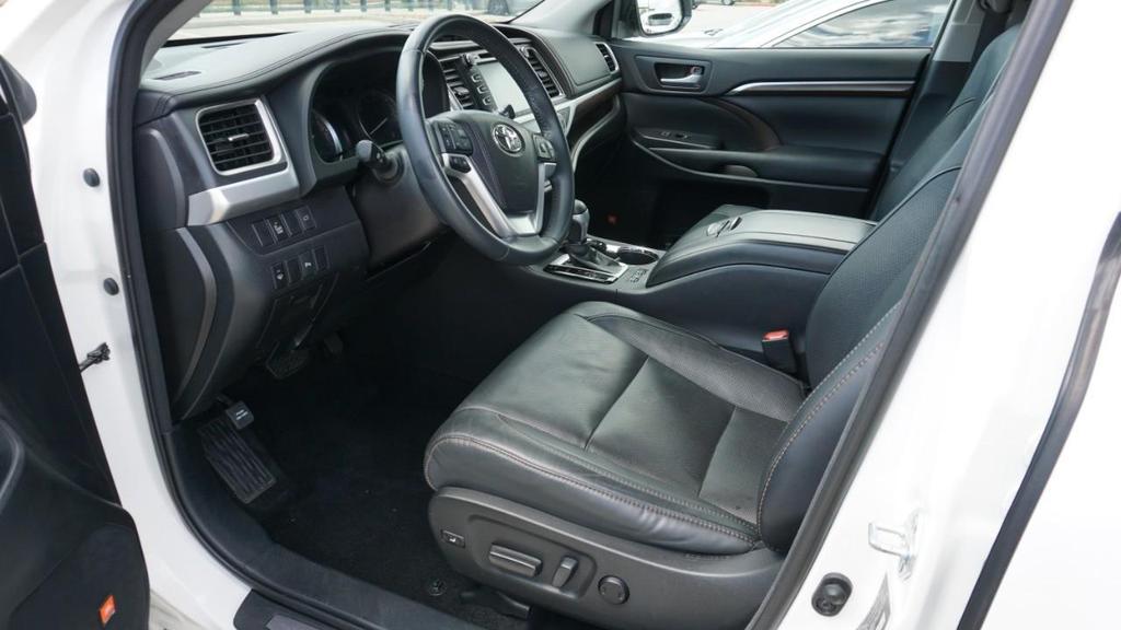 used 2016 Toyota Highlander car, priced at $18,300