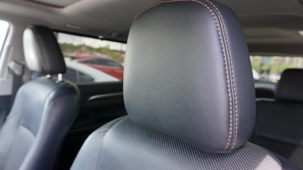 used 2016 Toyota Highlander car, priced at $18,300