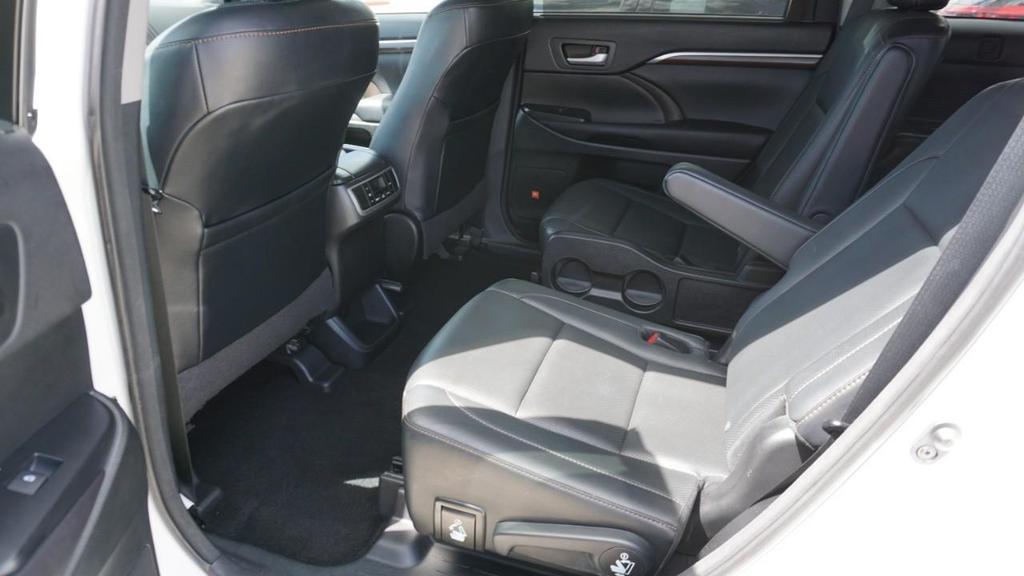 used 2016 Toyota Highlander car, priced at $18,300