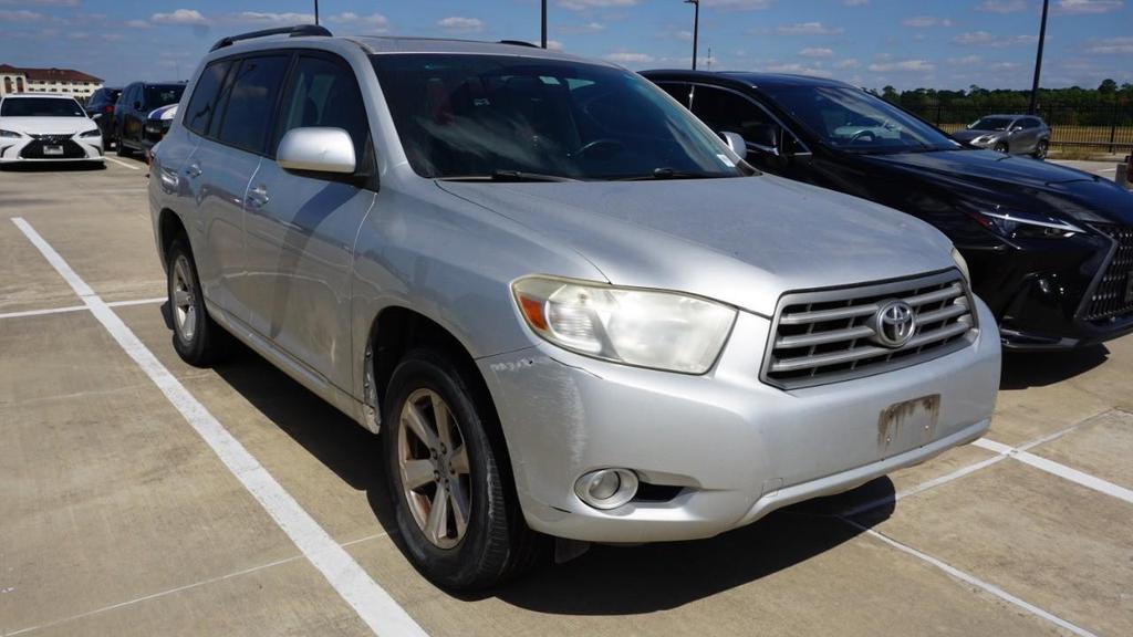 used 2010 Toyota Highlander car, priced at $10,925