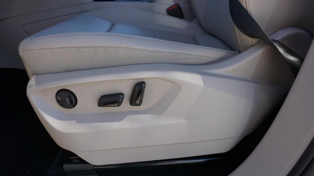 used 2021 Volkswagen Atlas car, priced at $22,290