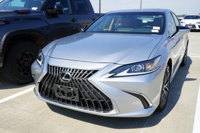 used 2024 Lexus ES 350 car, priced at $43,900