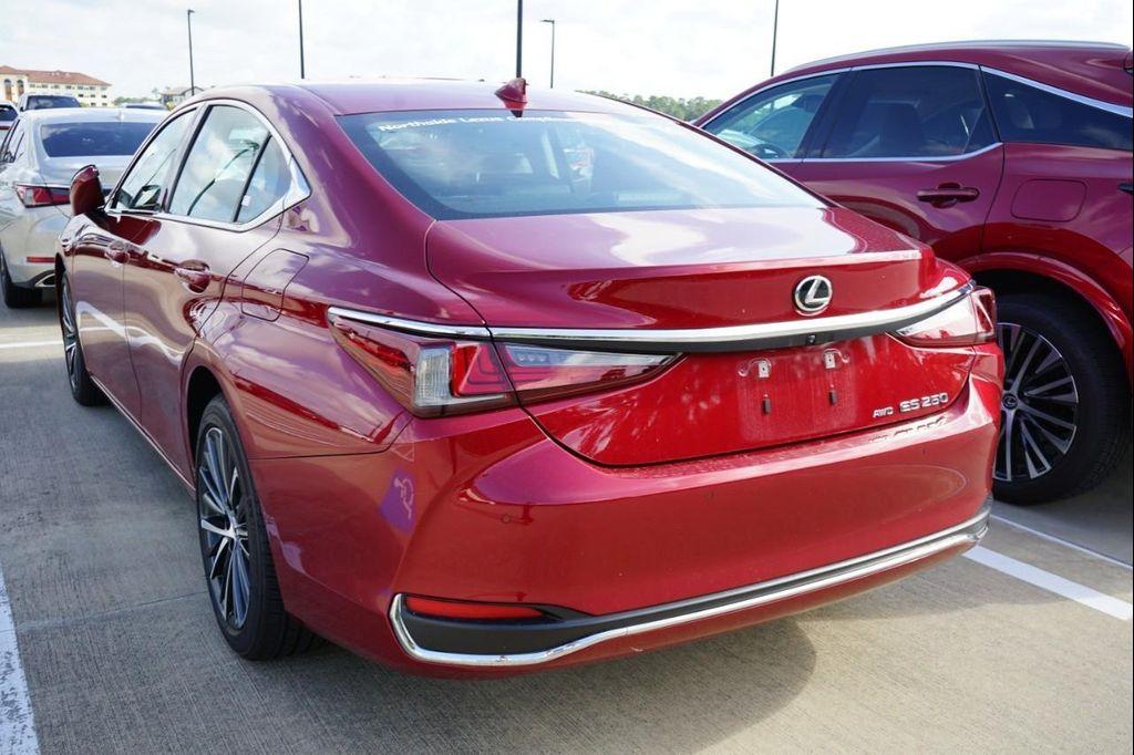 used 2024 Lexus ES 250 car, priced at $41,500