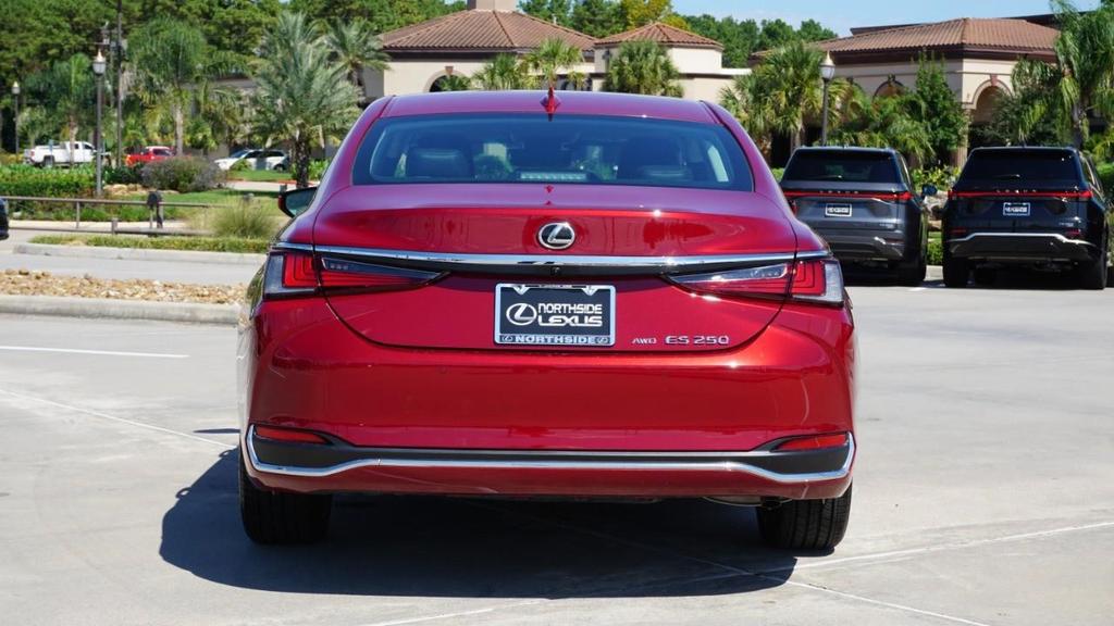 used 2024 Lexus ES 250 car, priced at $41,500