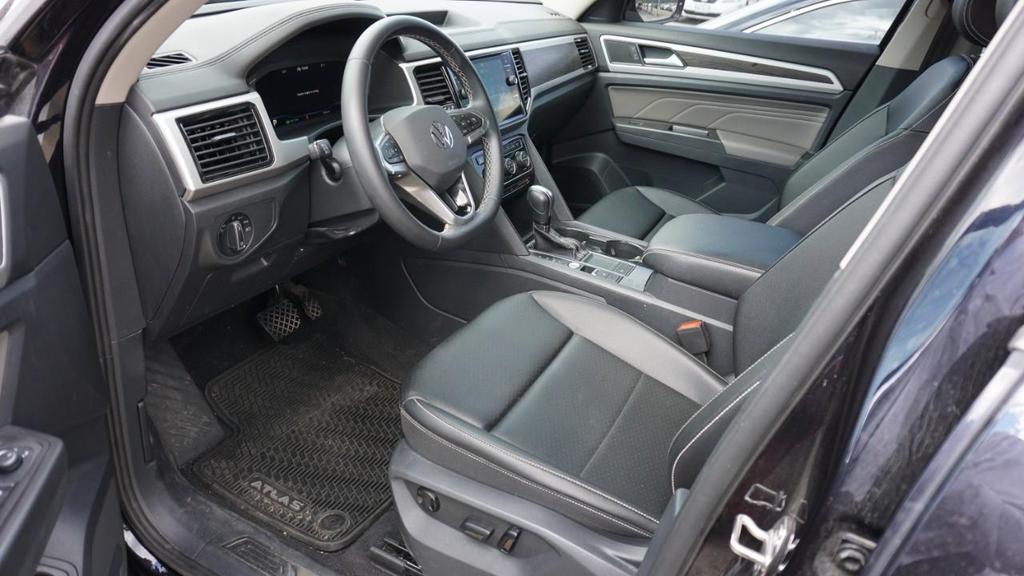 used 2023 Volkswagen Atlas car, priced at $24,988