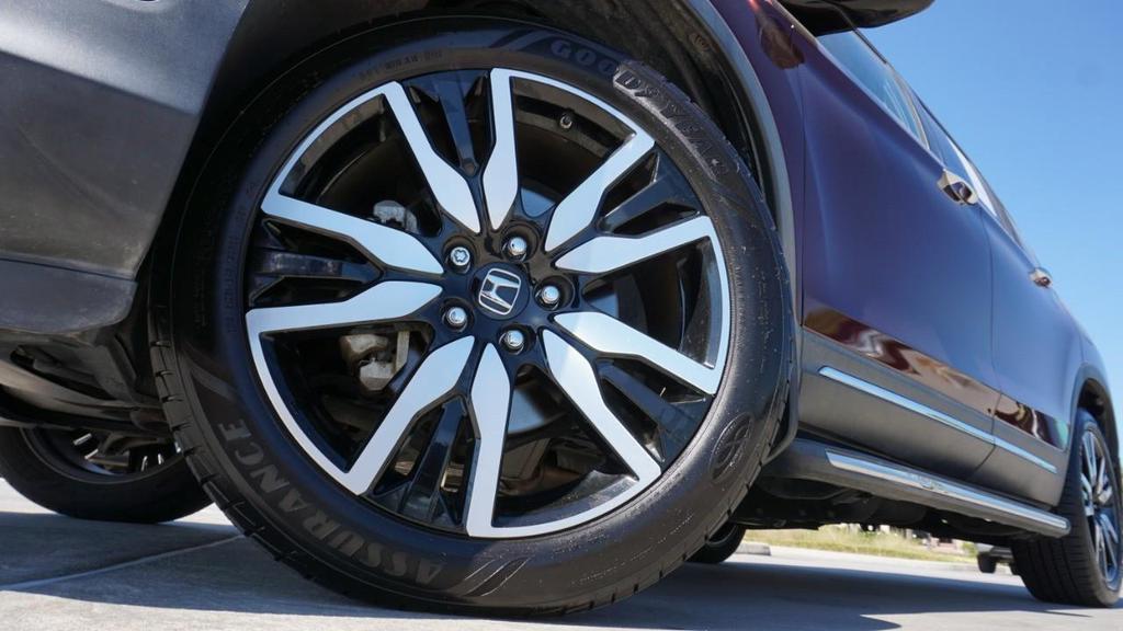 used 2020 Honda Pilot car, priced at $25,500