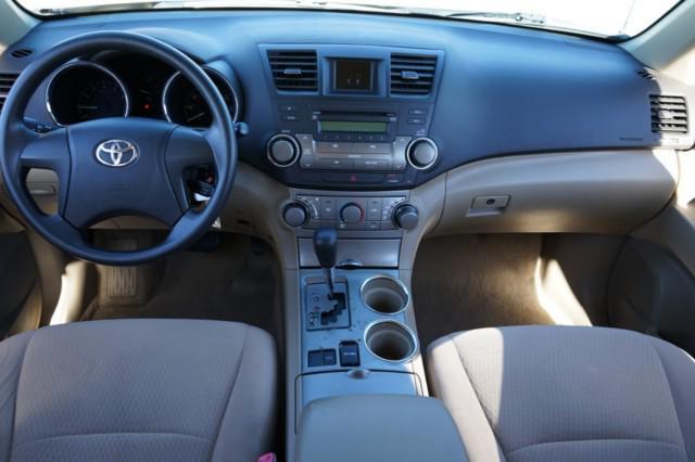 used 2008 Toyota Highlander car, priced at $11,239