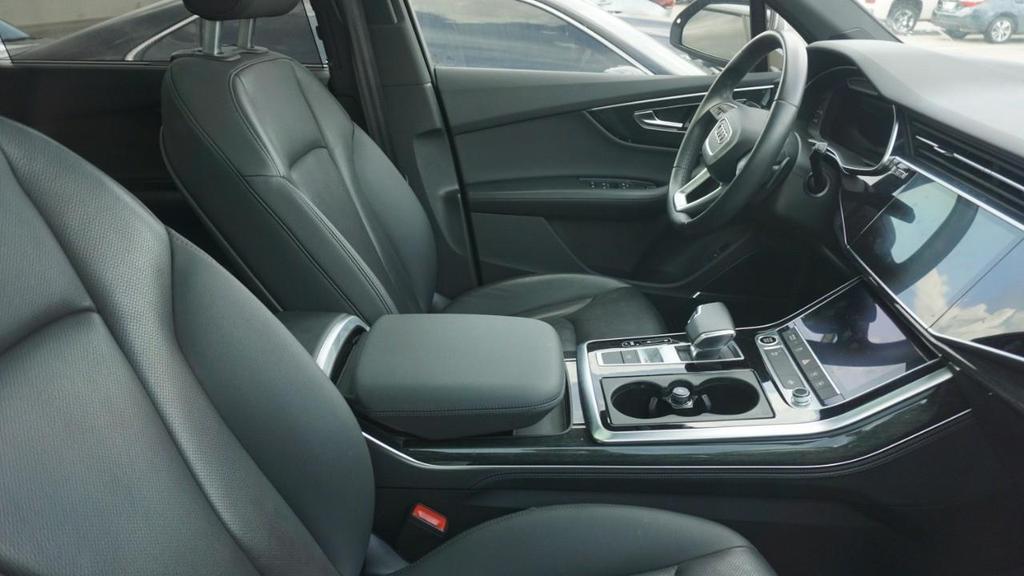 used 2021 Audi Q7 car, priced at $28,950