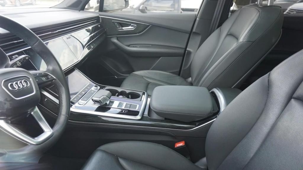 used 2021 Audi Q7 car, priced at $28,950