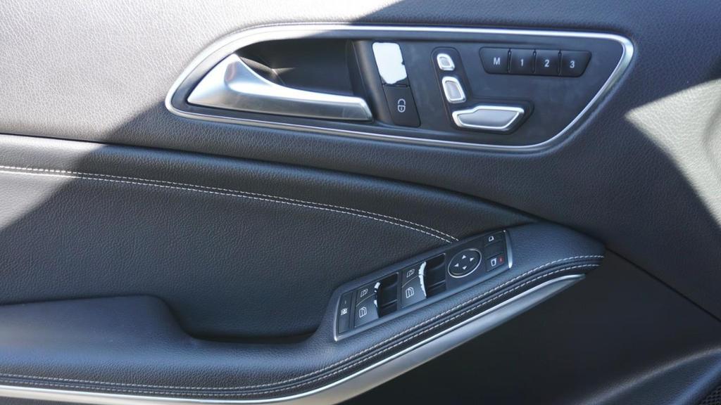 used 2018 Mercedes-Benz GLA 250 car, priced at $15,632