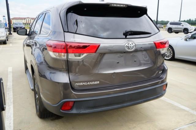 used 2017 Toyota Highlander car, priced at $24,600