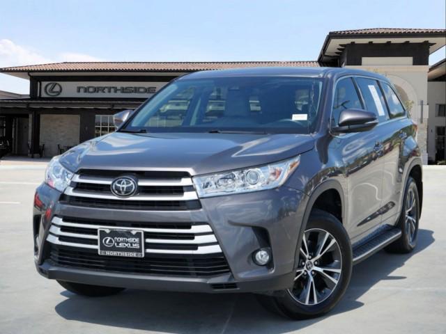 used 2017 Toyota Highlander car, priced at $24,600