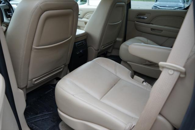 used 2013 Cadillac Escalade car, priced at $15,500
