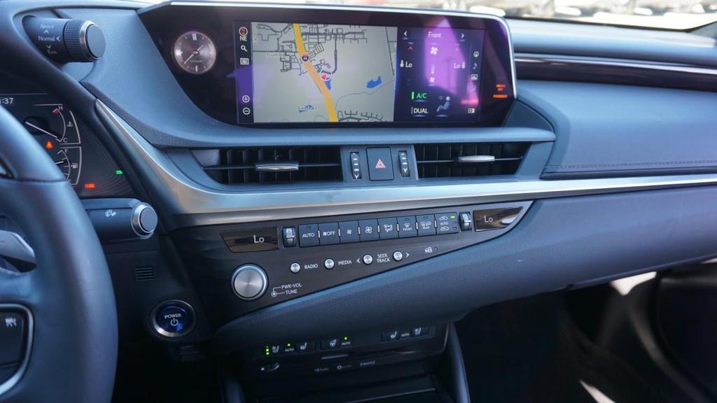 used 2021 Lexus ES 300h car, priced at $31,065