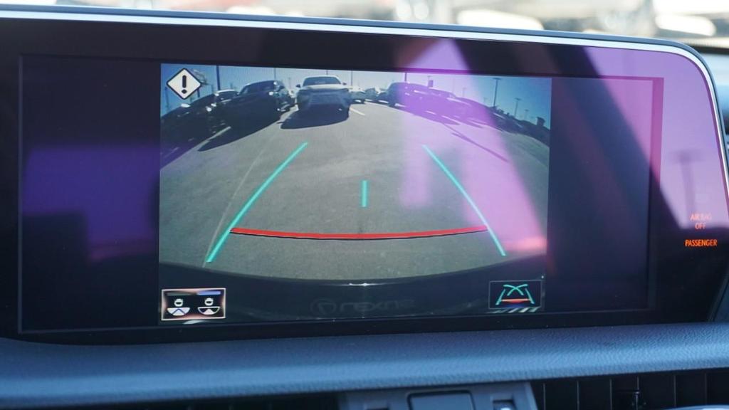 used 2021 Lexus ES 300h car, priced at $31,065