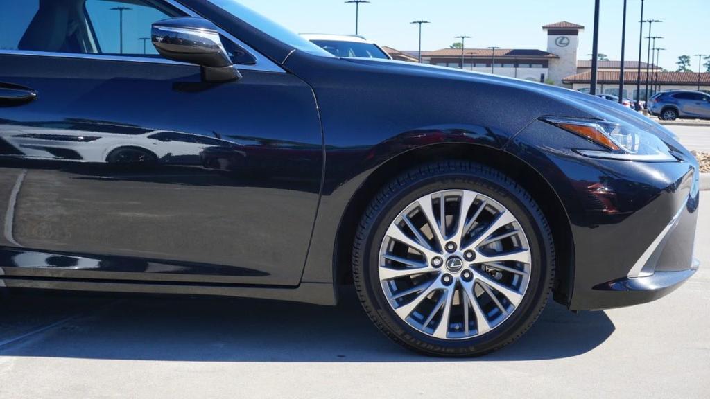 used 2021 Lexus ES 300h car, priced at $31,065