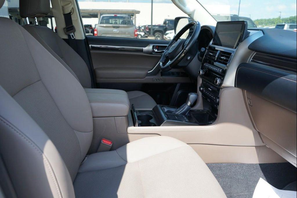 used 2023 Lexus GX 460 car, priced at $59,900