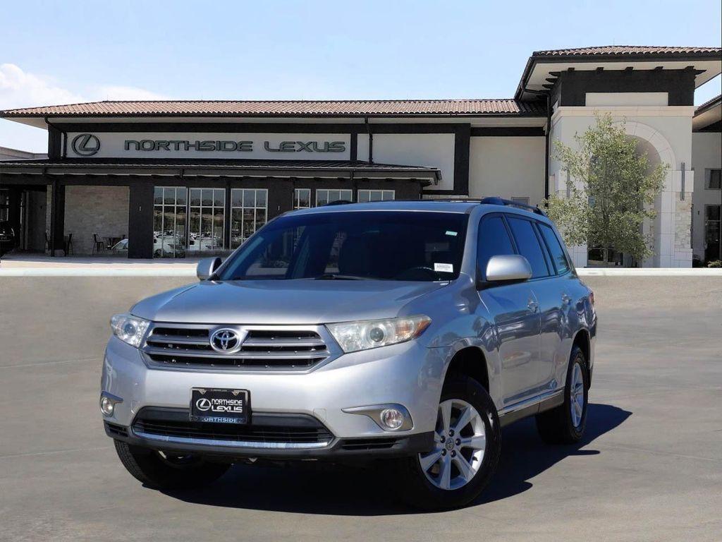 used 2012 Toyota Highlander car, priced at $11,588