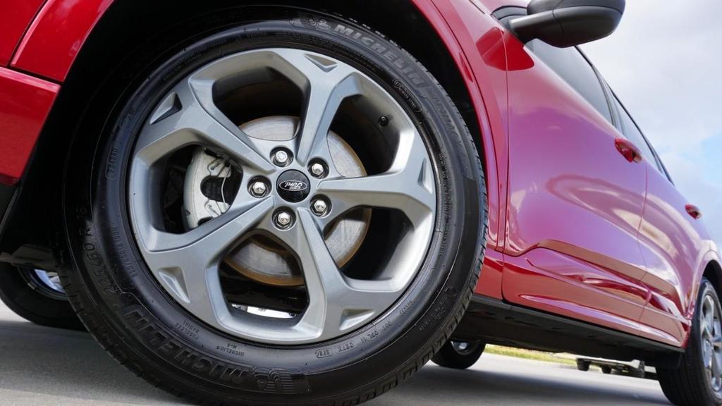 used 2024 Ford Escape car, priced at $22,950