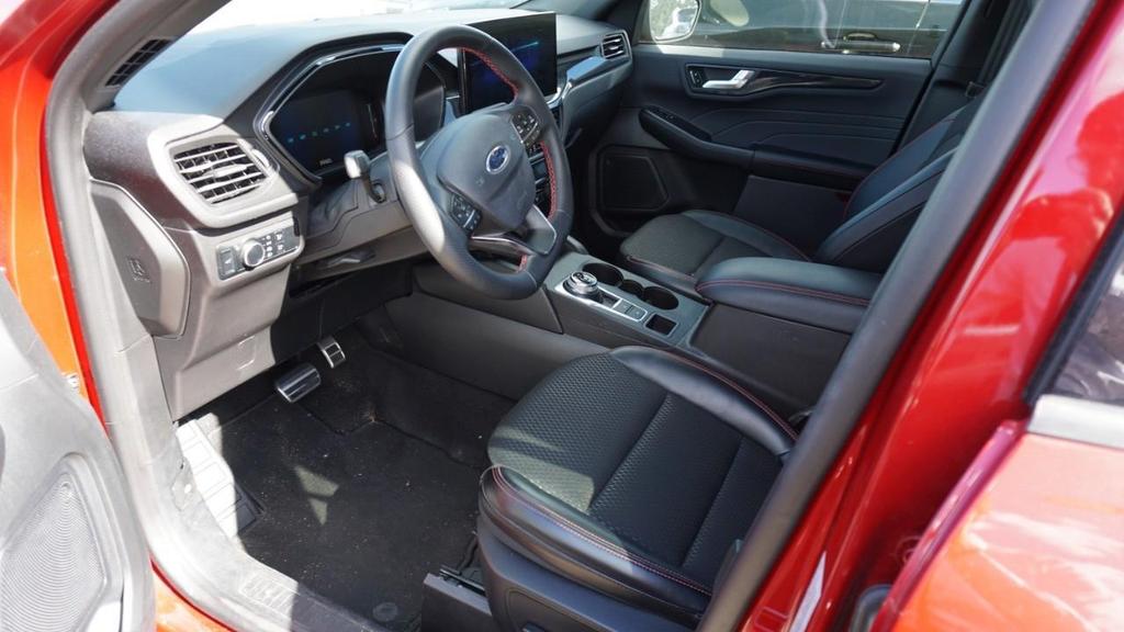 used 2024 Ford Escape car, priced at $22,950