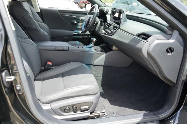 used 2024 Lexus ES 300h car, priced at $43,900
