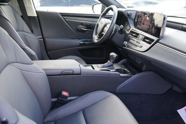 used 2024 Lexus ES 300h car, priced at $43,900