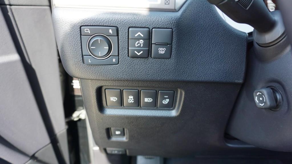 used 2023 Lexus GX 460 car, priced at $57,500