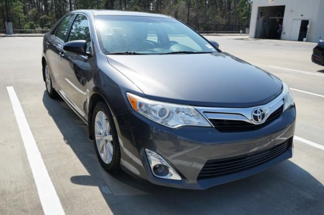 used 2014 Toyota Camry car, priced at $13,787