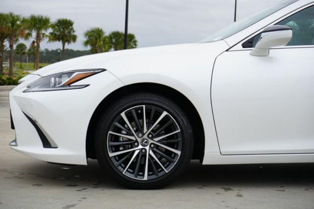 used 2024 Lexus ES 250 car, priced at $41,950