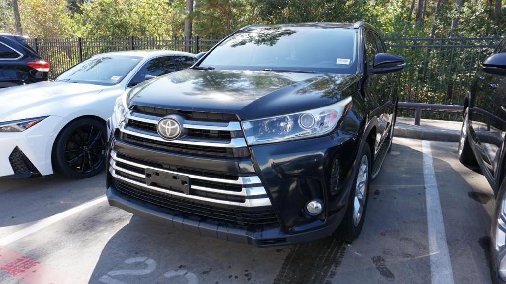 used 2017 Toyota Highlander car, priced at $25,827