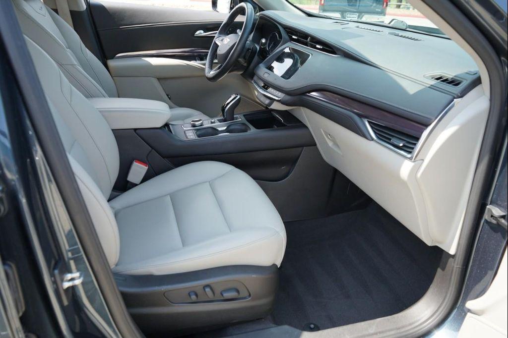 used 2021 Cadillac XT4 car, priced at $20,300