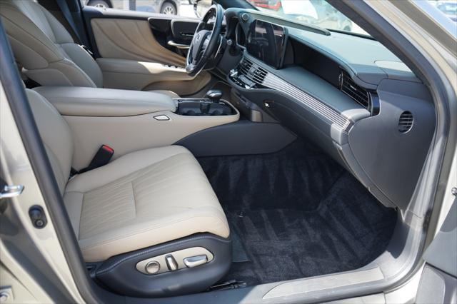 used 2022 Lexus LS 500 car, priced at $58,500