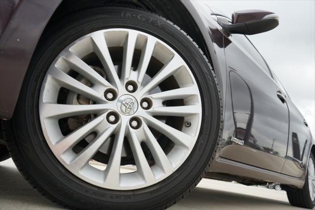 used 2013 Toyota Avalon Hybrid car, priced at $6,900