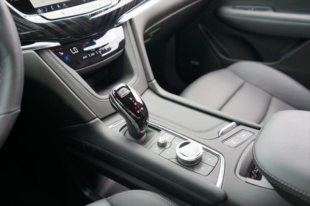 used 2024 Cadillac XT6 car, priced at $46,300