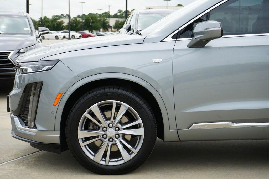 used 2024 Cadillac XT6 car, priced at $44,499