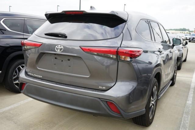 used 2020 Toyota Highlander car, priced at $29,500