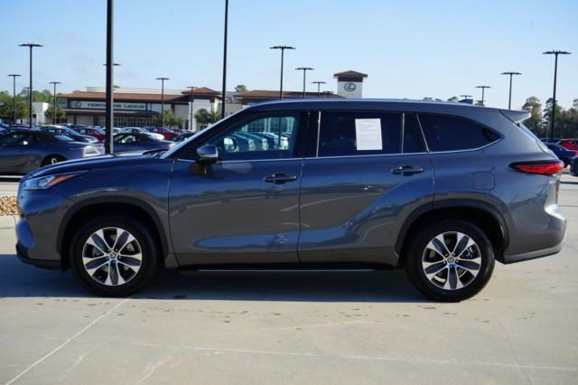 used 2020 Toyota Highlander car, priced at $29,500