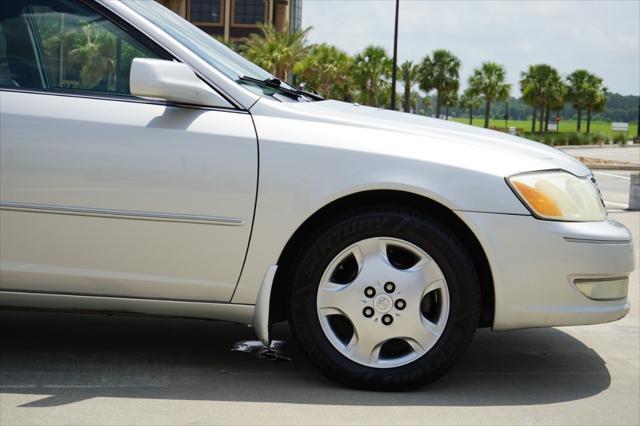 used 2004 Toyota Avalon car, priced at $7,889