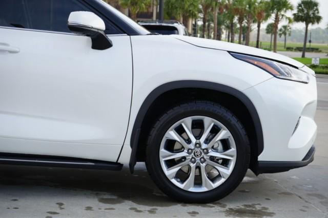 used 2020 Toyota Highlander car, priced at $28,322