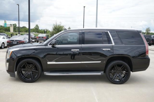 used 2015 Cadillac Escalade car, priced at $22,700