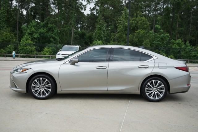 used 2019 Lexus ES 350 car, priced at $28,086